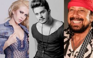 5 cantores que "agitaram" a web devido a quedas no palco