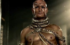 Novo trailer do filme 300 "A Ascensão de um Império" mostra Xerxes virando deus