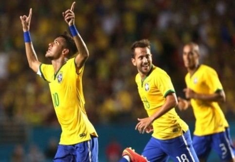 Na volta de Dunga ao comando da seleção, Brasil vence com gol de Neymar