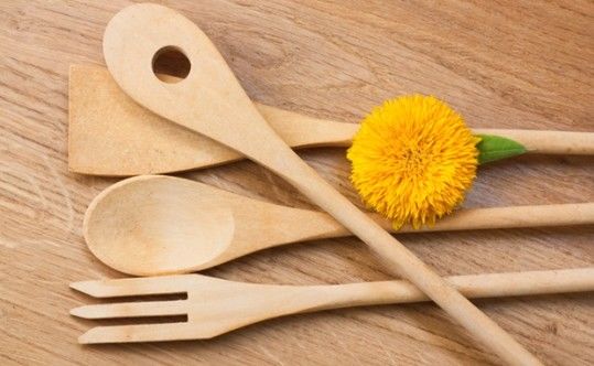 Dicas de cozinha: Aprenda limpar e conservar seus utensílios de madeira