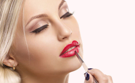 Truques de maquiagem que toda mulher deveria aprender para se tornar expert no assunto