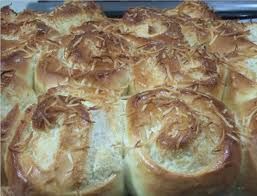 Receita Pãozinho de Coco Recheado