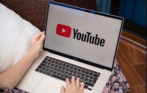 5 serviços de IA que resumem vídeos do Youtube