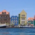 A Ilha de Curaçao e suas construções coloridas