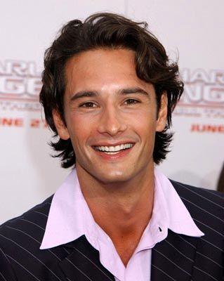 Rodrigo Santoro ganha destaque em produções internacionais